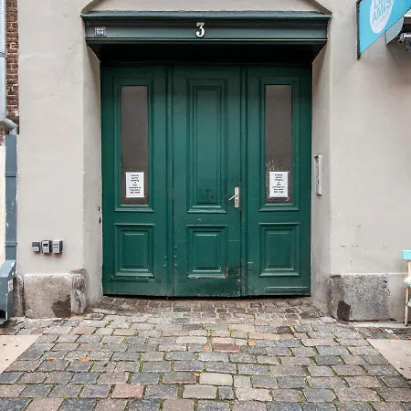 Sanders Saint - Loft One-bedroom By The Charming Canals Apartment