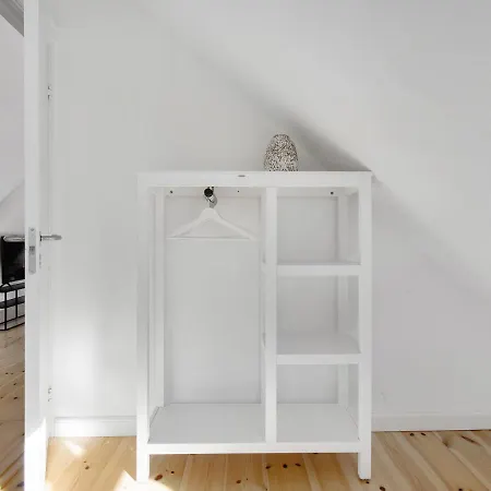 Sanders Saint - Loft One-bedroom By The Charming Canals