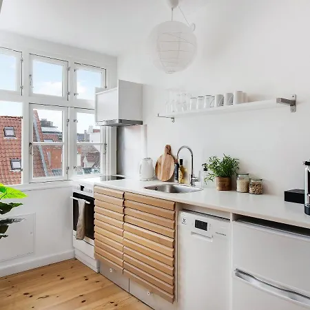 Sanders Saint - Loft One-bedroom By The Charming Canals Apartment