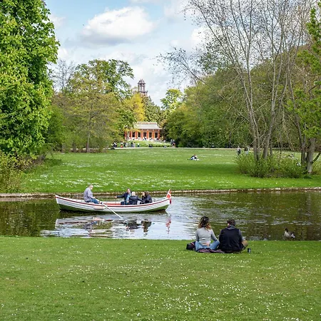 Sanders Saint - 1-bdr By The Canals