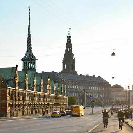 Saint - 1-bdr By The Canals *